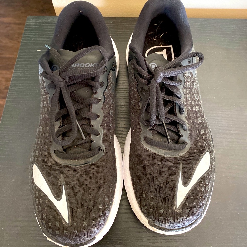 Women’s Brooks running shoes